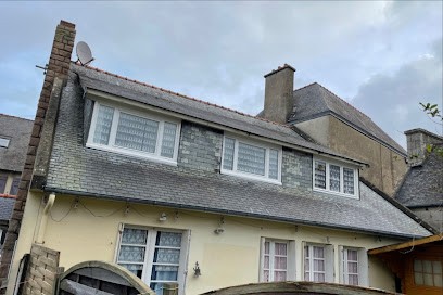 J.baumgarthen, Couvreur à Ploumagoar