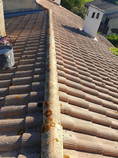 AGC COUVERTURE, Couvreur à Istres