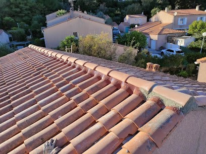 DAVID CHARPENTE COUVERTURE, Couvreur à Rocbaron