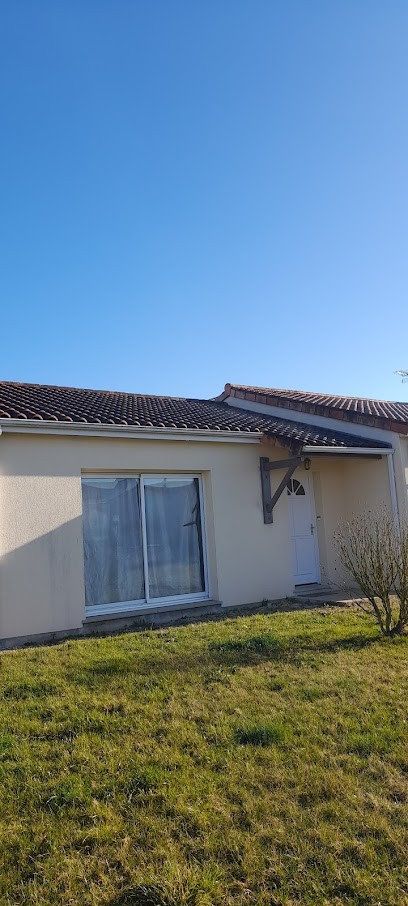 AM Couverture 86, Couvreur à Châtellerault