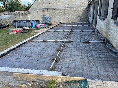 TH.RENOVATION COUVERTURE PEINTURE NETTOYAGE MAÇONNERIE, Couvreur à Compiègne