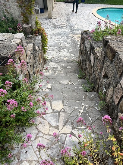Société Lobry Une équipe De Couverture Et De Peinture à Votre Disposition, Couvreur à Quimperlé