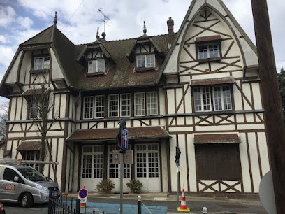 Entreprise Reinhardt, Couvreur à Vaucresson