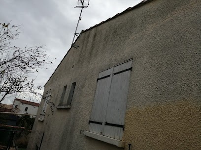 Yohan Habitat: Artisan Couvreur Nettoyage Traitement Toiture Ravalement Façade Peinture Couverture 34 Hérault Cournonterral, Couvreur à Cournonterral