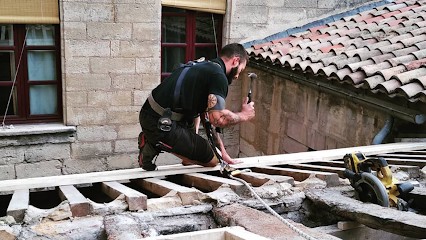 Couvreur Uzès / PAD-Zinguerie, Couverture Et Charpente, Couvreur à Garrigues-Sainte-Eulalie