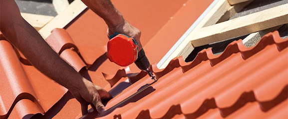 Manu Rénove, Couvreur à Lezoux