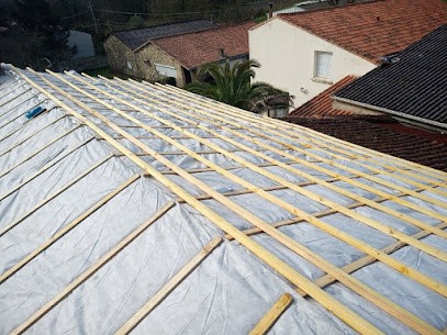 KM Prorenov Couvreur Vallet ,couverture 44 Zingueur, Rénovation Toiture, Démoussage, étanchéité, Urgence, Fuite, Nantes 44000, Couvreur à Vallet