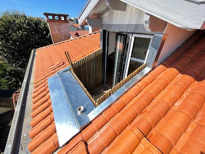 Bagur Zinguerie, Couvreur à Peyrehorade