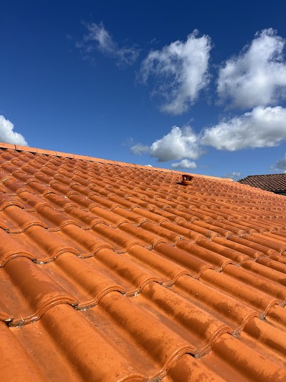 Ets Bugny 85 Couvreur Saint-Jean-de-Monts Démoussage Saint-Hilaire-de-Riez Nettoyage Et Traitement Toiture Facade Hydrofuge, Couvreur à Saint-Jean-de-Monts