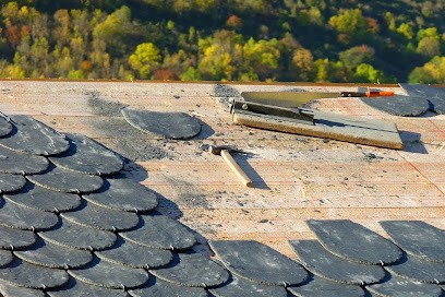 Marcel Le Rouzes, Couvreur à Ploufragan