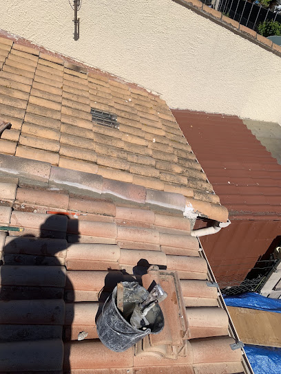 Tb Rénovation - Couvreur Frontignan Et Sète - Réparation Et Nettoyage Toiture Couvreur à Poussan