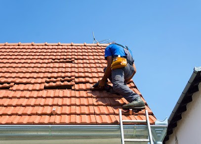 TUMBACH RÉNOV, Couvreur à Pia