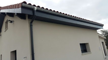 Hernandez Fernand, Couvreur à Saint-Priest