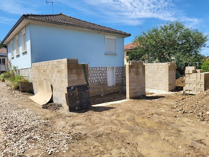 La maison de dios, Couvreur à Bray-sur-Seine