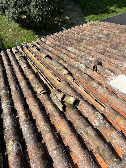 Couvreur Chinon : MD Entretien, Couvreur à Chinon