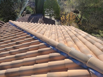 Couverture Charpente Rénovation, Couvreur à Saint-Étienne-de-l'Olm