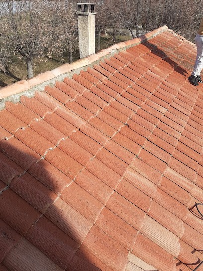 Loubry Rénovation Toiture, Couvreur à Villeneuve