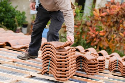 DOUCHEZ COUVERTURE 17 Urgence Toiture, Dépannage Toiture 7j/7, Couvreur à Saintes